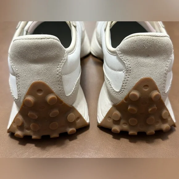 New Balance Women's Sneakers in Pink and Cream Worn maybe 3 times. Like New! - Picture 8 of 8